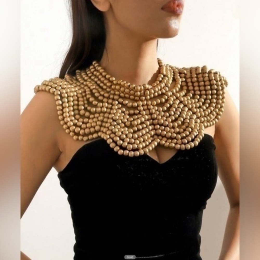 ✨NEW✨Elegant Gold Beaded Collar Necklace